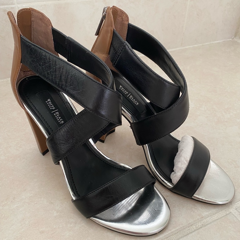 White House Black Market “Melodie” Heel Black & Tan Size 7.5